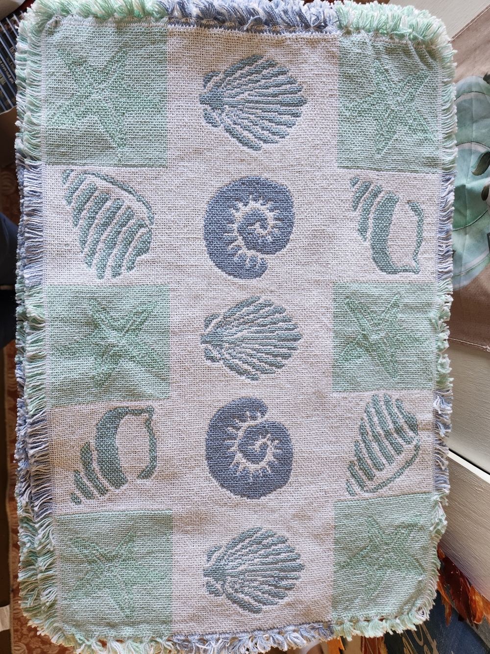 Coastal Shell Pattern Throw Blanket - Mint & Blue